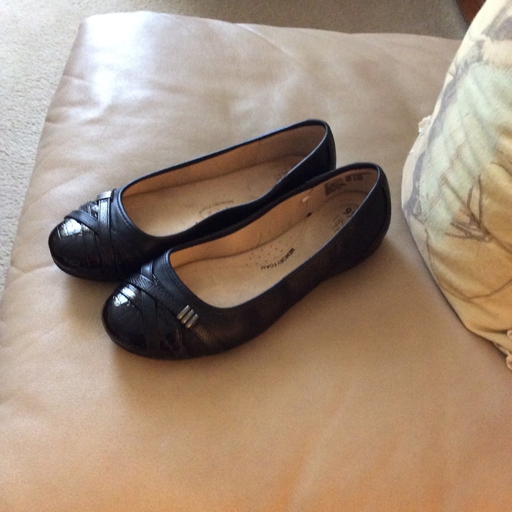 Black shoes
